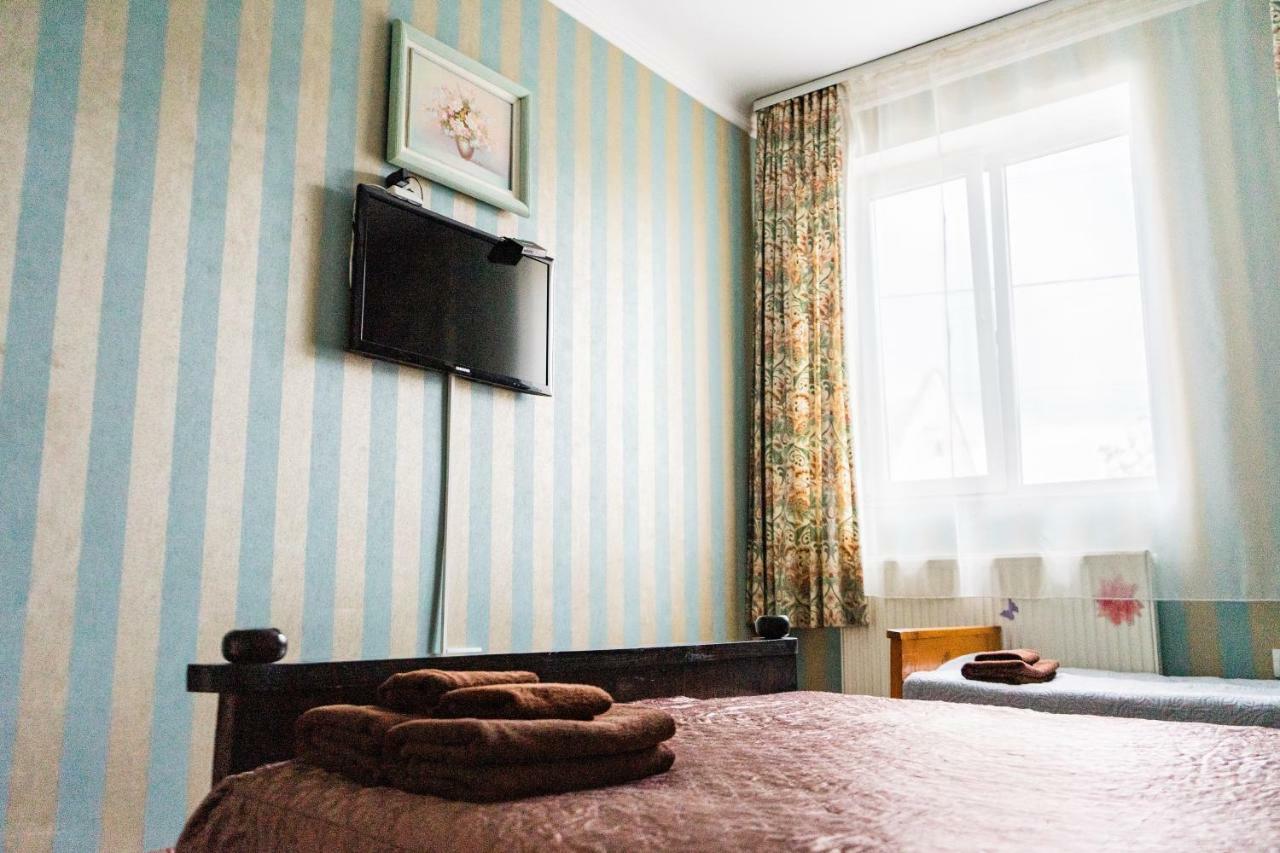 Hostel Villa Roma Leopoli Esterno foto